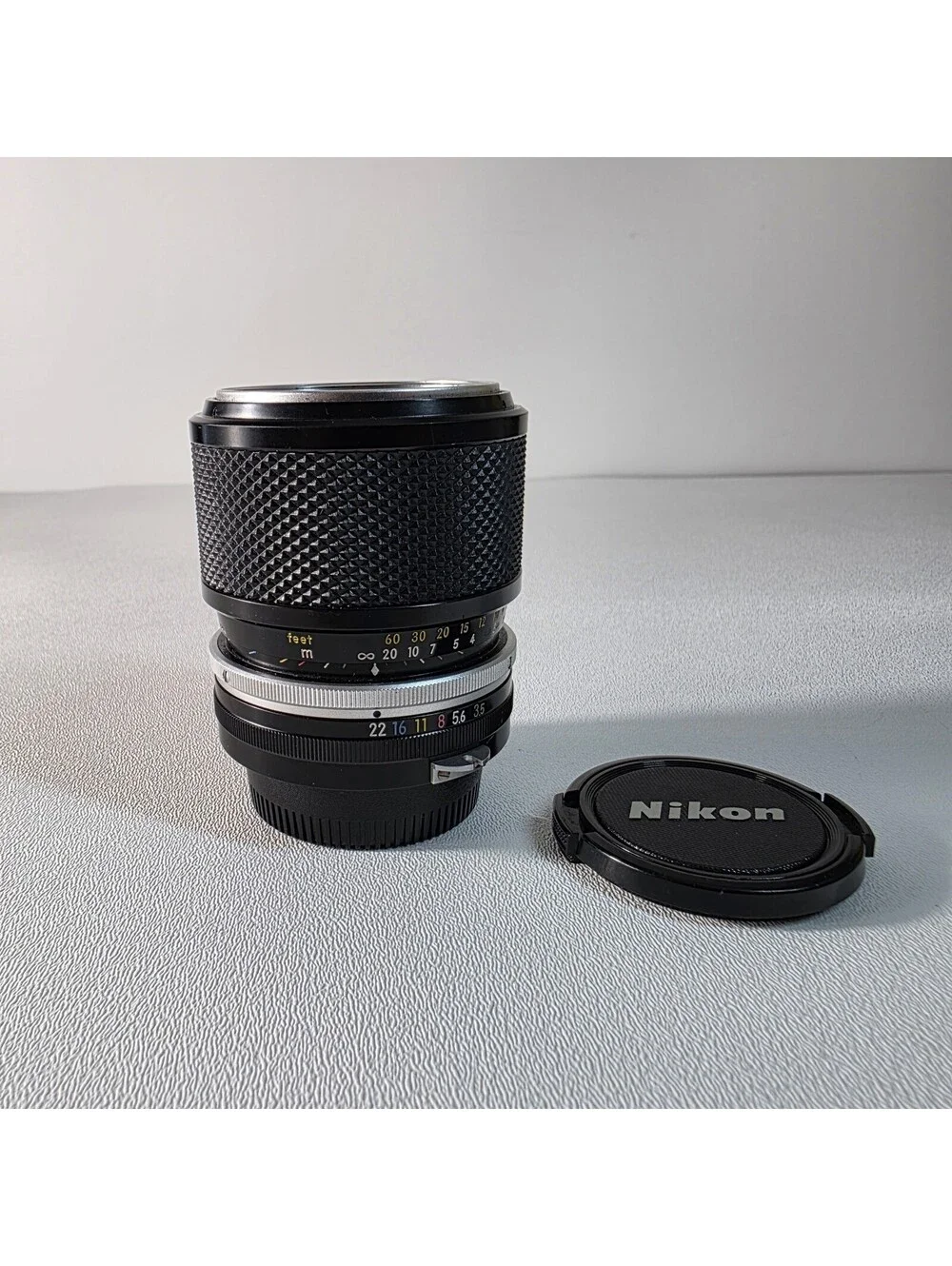 Clean Nikon Zoom-Nikkor Auto f/3.5 43mm-86mm Non-AI Camera Lens w/ Nikon Caps